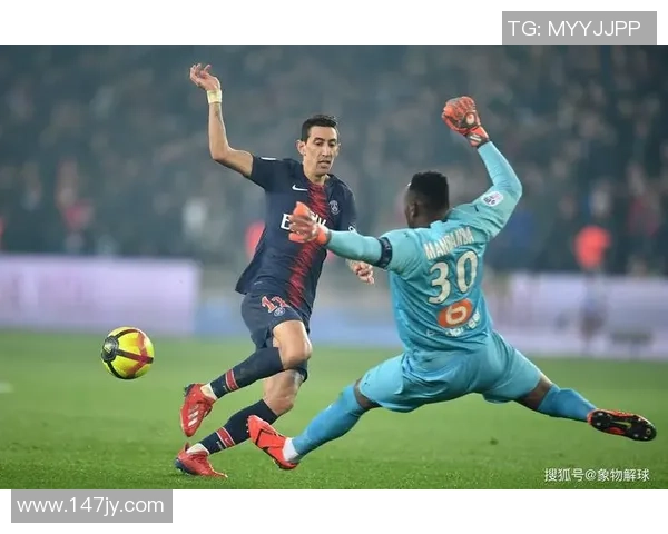 融合全球顶级足球球星实力打造全新足球时代引领未来挑战